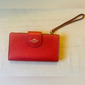Coach Red Wallet With Gold Logo In Classic Style